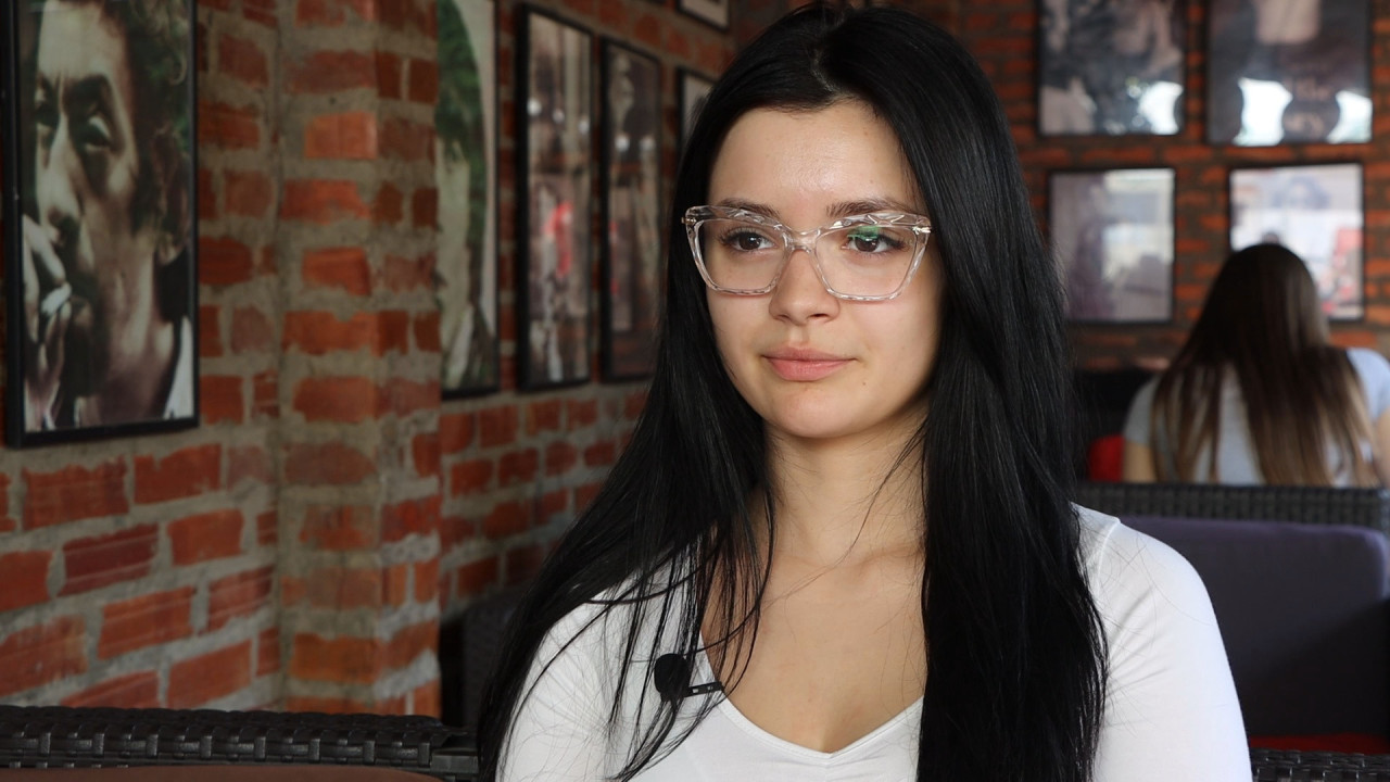 Foto Boom93/M. Veljković – Marija Žukovski, maturantkinja Požarevačke gimnazije
