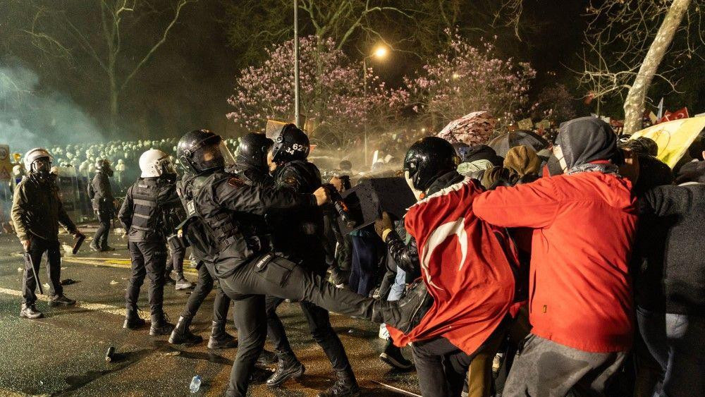 ekrem imamoglu, neredi u turskoj, protesti u turskoj, protesti u istanbulu