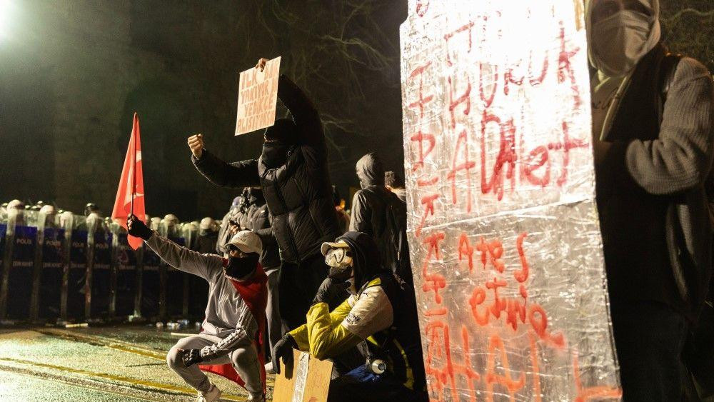ekrem imamoglu, neredi u turskoj, protesti u turskoj, protesti u istanbulu