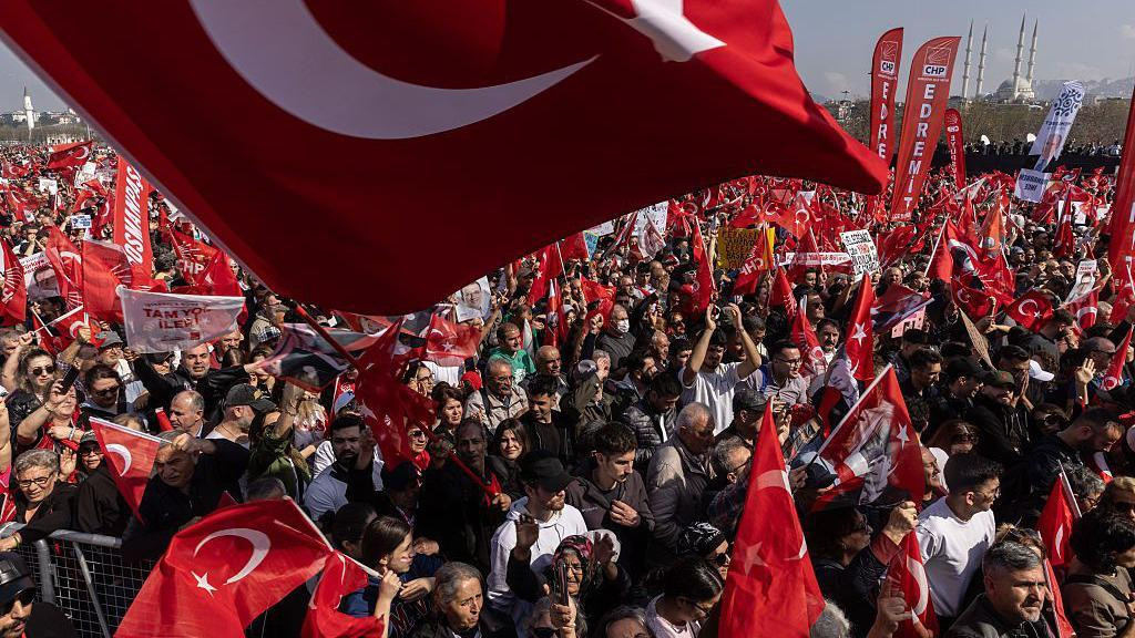 Narod na protestu u Turskoj