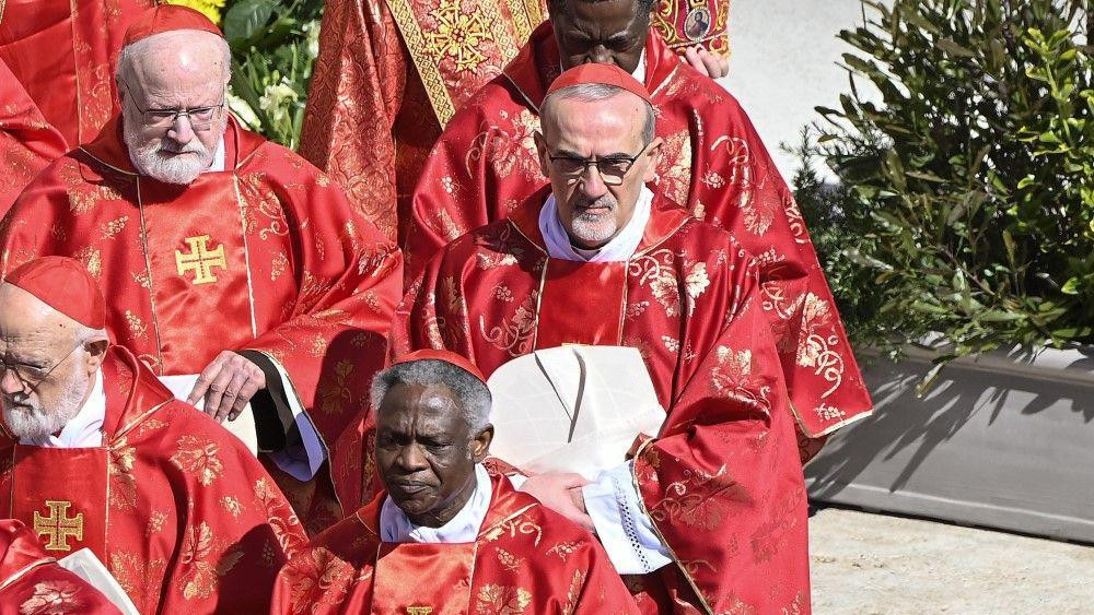 kardinali, vatikan, kardinali na sahrani pape Franje