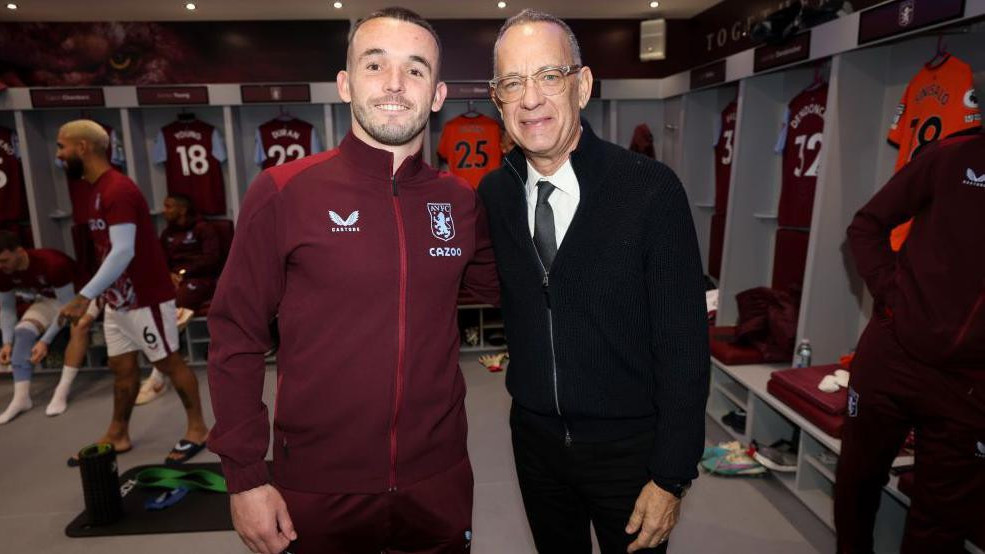 Legendarni glumac Tom Henks veliki je navijač Aston Vile iz Birmingema, kao i princ Vilijam 