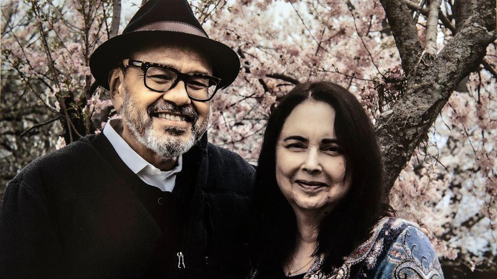 Antonio sa suprugom Ketrin, muškarac i žena se osmehuju u kameru