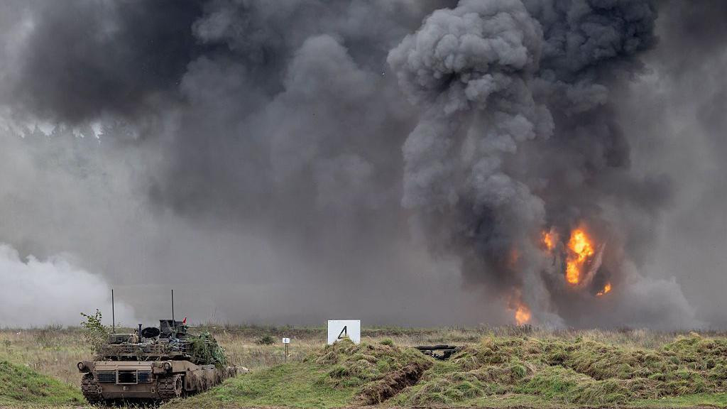 Eksplozije i dim tokom vojne vežbe članica Nato alijanse i njihovih saveznika u Poljskoj
