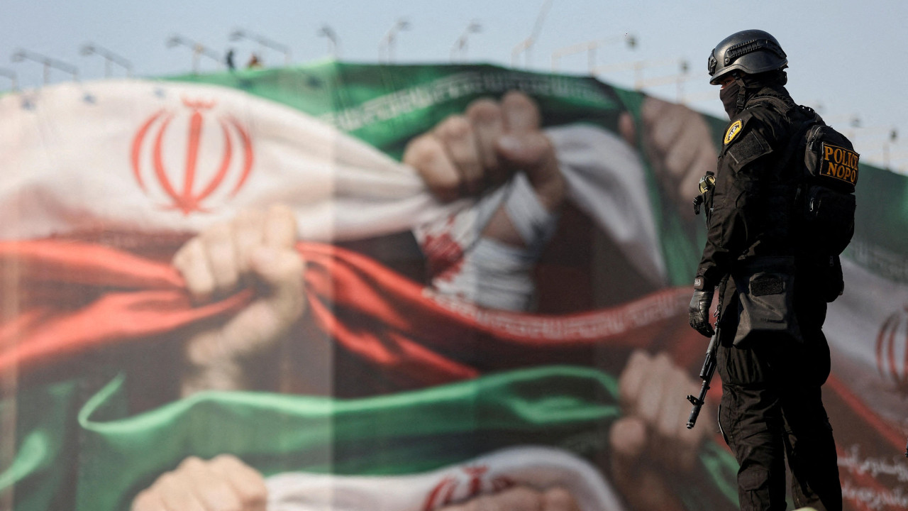 iranski policajac, pripadnik iranskih specijalnih snaga