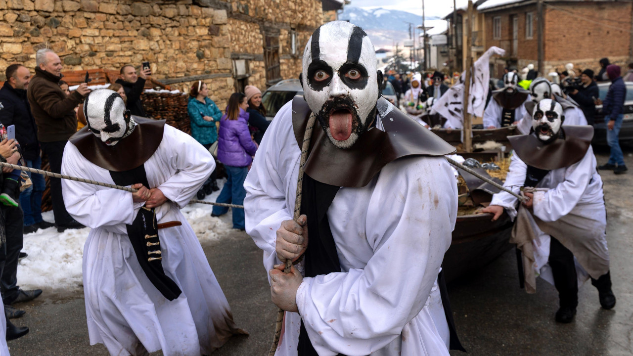 karneval u severnoj makedoniji, maskenbal u severnoj makedoniji, tradicionalni festival u vevčanima
