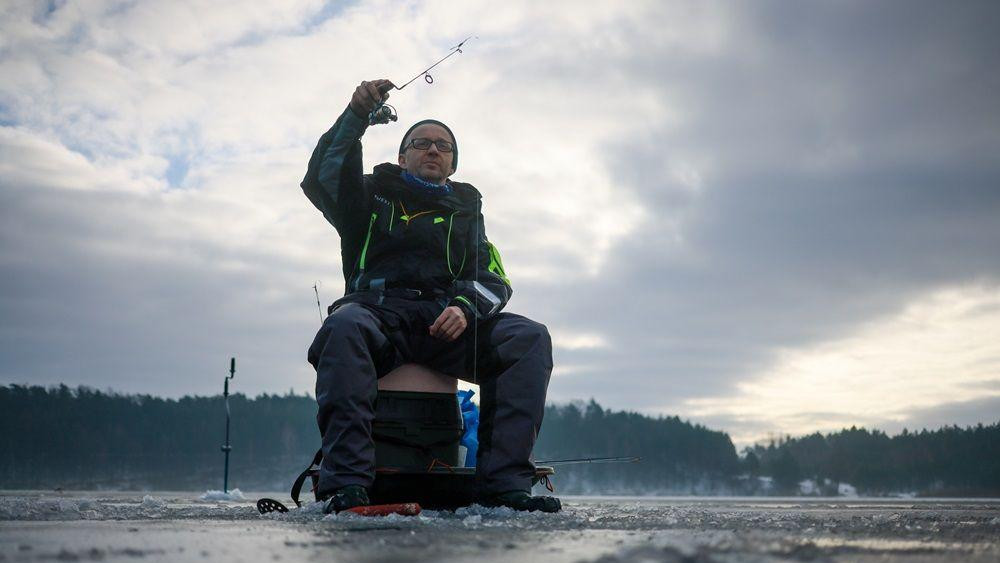 pecanje u poljskoj, pecanje u ledu u poljskoj
