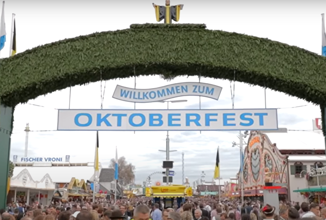 Foto: YouTube printscreen/
Ayo World